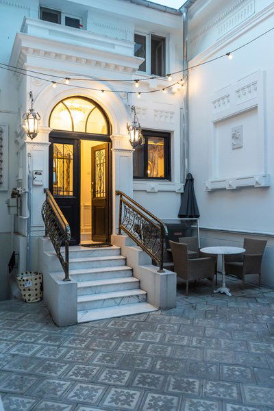 Hotel Conacul Coroanei