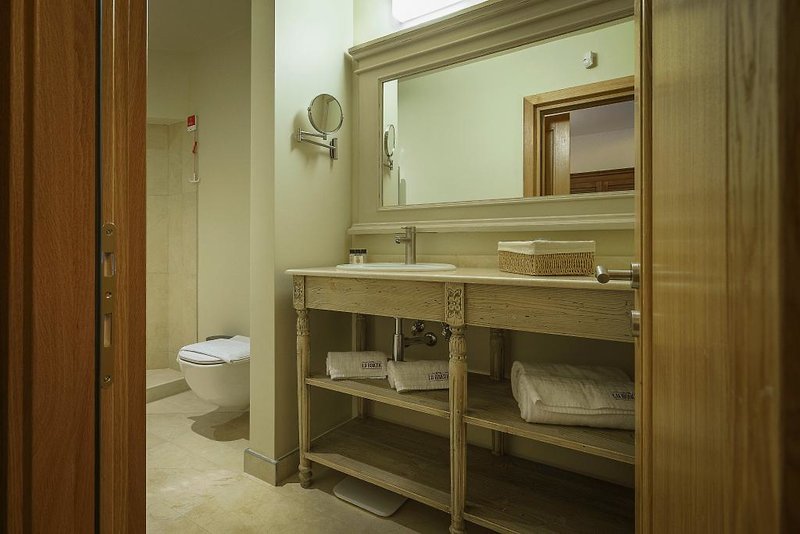 La Boheme Casa Oprea Soare