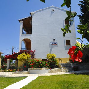 Sejur Irene Apartments And Studios vacanta Acharavi