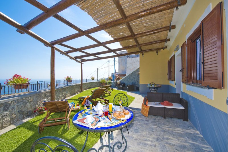 La Mela Blu