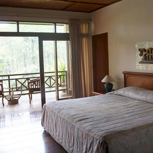 Hotel Yeh Panes Resort cazare Penebel