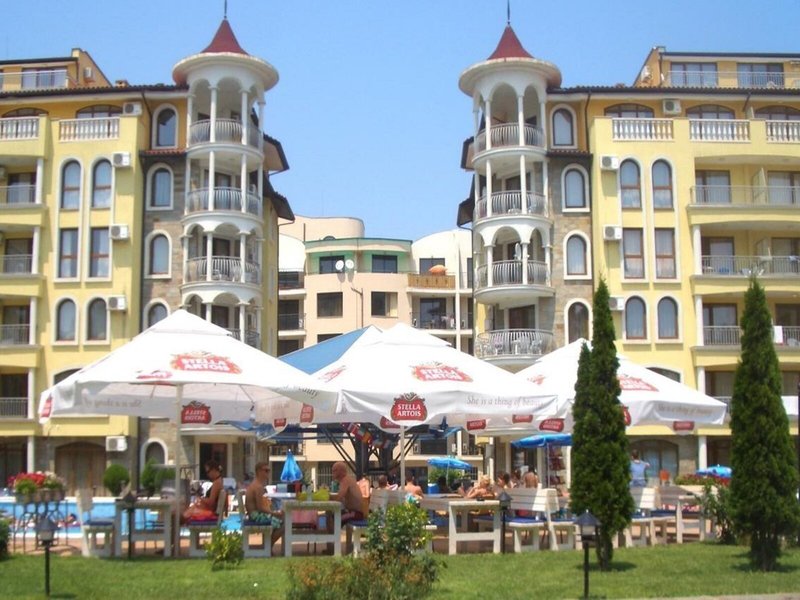 Summer Dreams Apartments