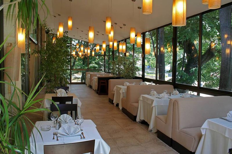 Lotos Hotel