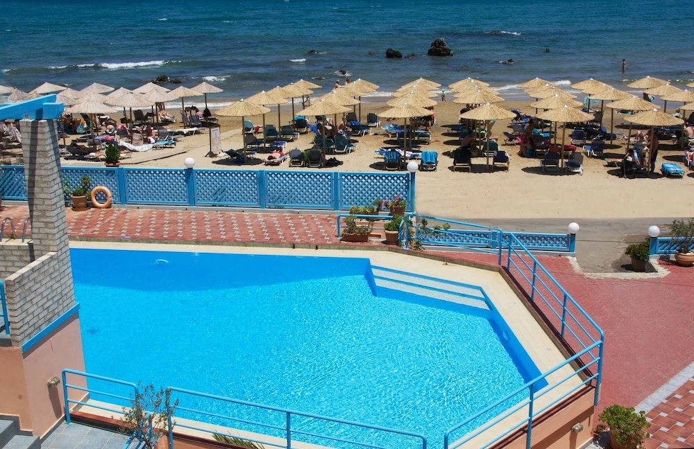 Fereniki Resort & Spa