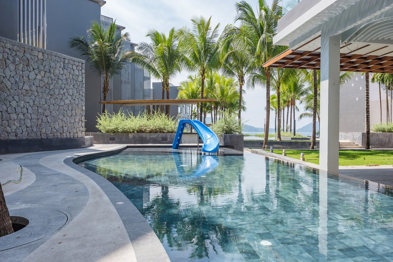 Oceanfront Beach Resort And Spa