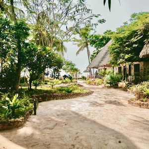 Sejur Mambo Ocean Resort vacanta Pwani Mchangani