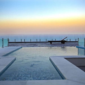 Sejur Splendour Hotel & Suites vacanta Santorini