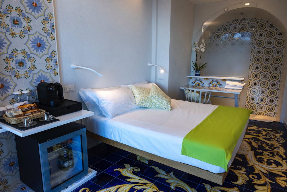 Hotel Decori Suites Amalfi Coast