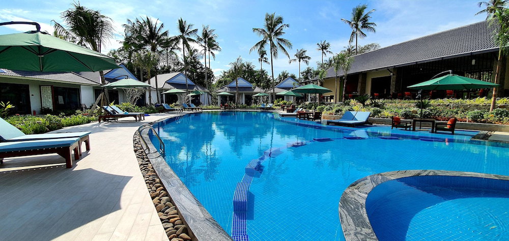 Hotel Kingo Retreat Resort