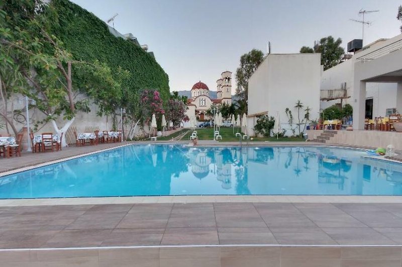 Tarra Hotel