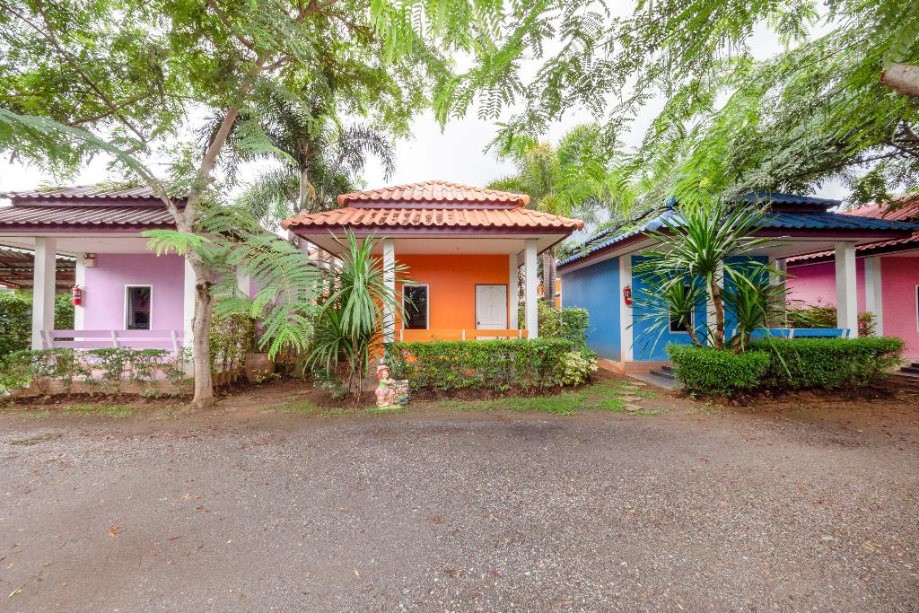 Hotel Oyo 944 Review Resort