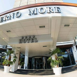 Hotel Cherno More cazare Varna