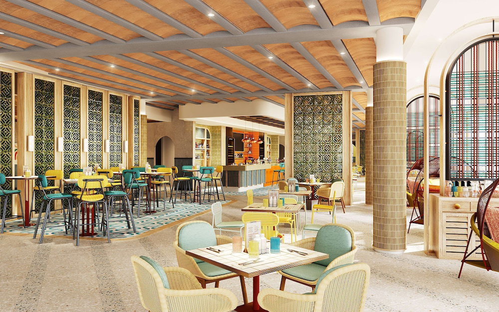 Hotel La Festa Phu Quoc, Curio Collection By Hilton