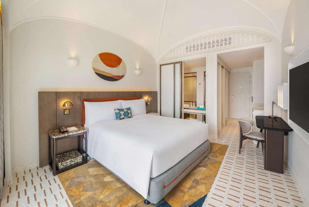 La Festa Phu Quoc, Curio Collection By Hilton