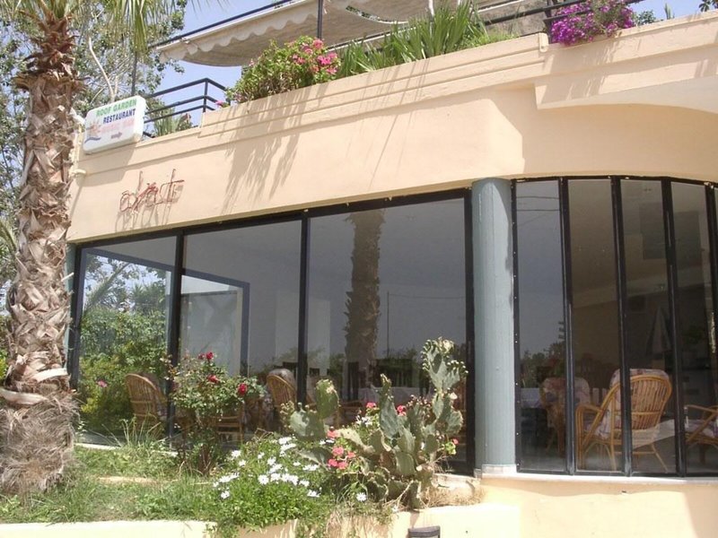 Akasti Hotel