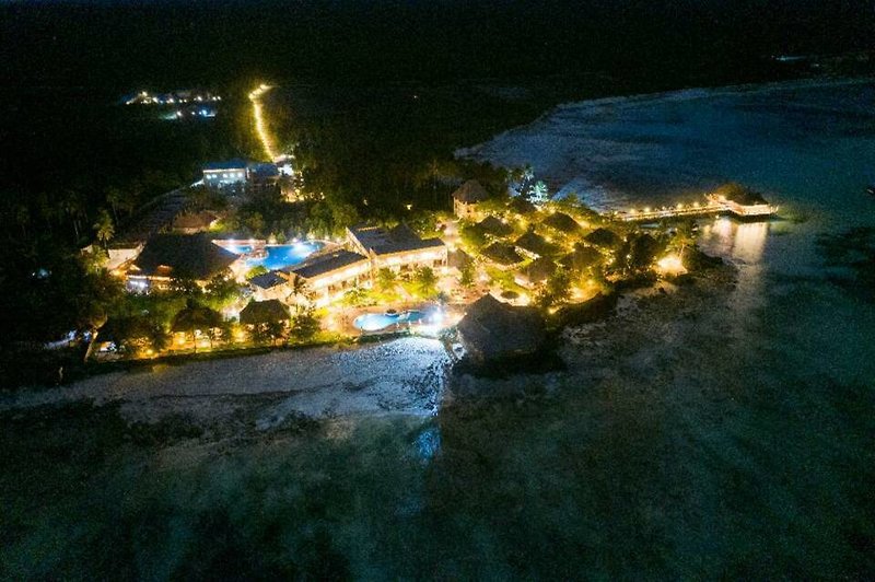 Reef & Beach Resort
