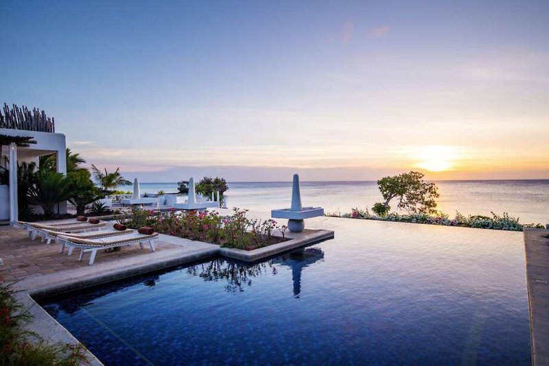 Hotel The Aiyana Resort & Spa