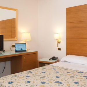 Hotel City Casoria cazare Casoria