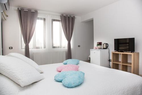 Alex Residence