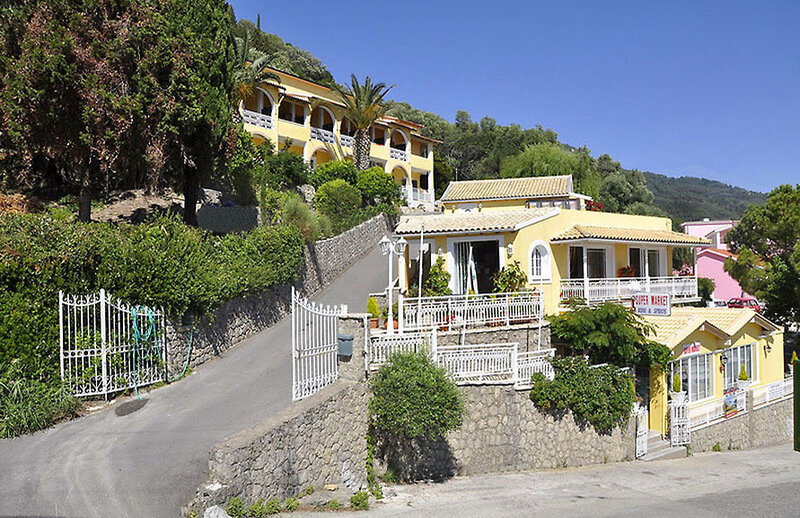 Mazis Appartments