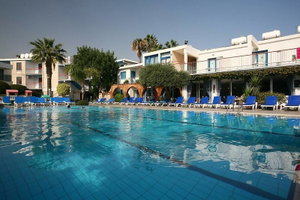 Hotel Green Bungalows cazare Ayia Napa