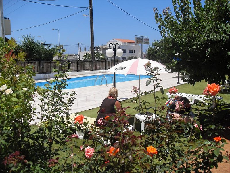 Iraklis Apartments