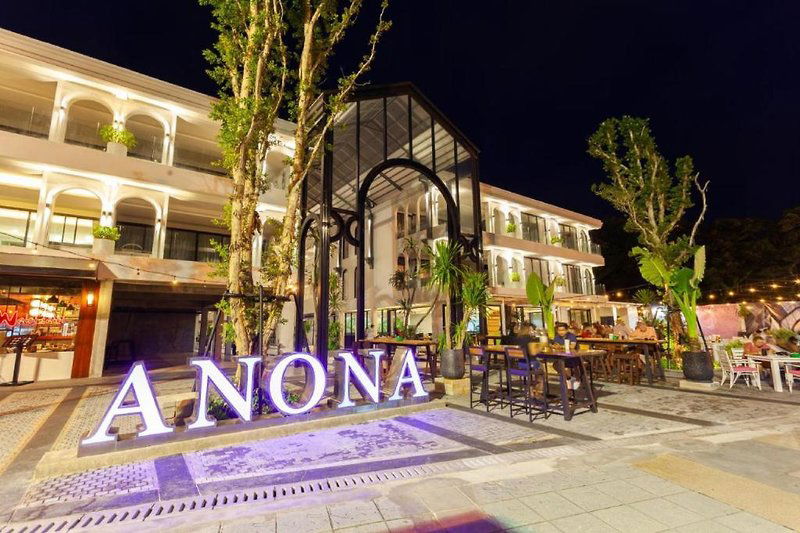 Hotel Anona Beachfront Phuket Resort