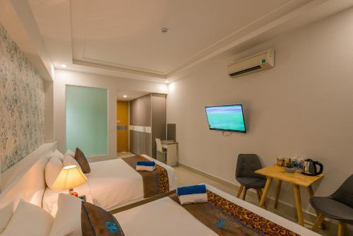 Nipola Hotel