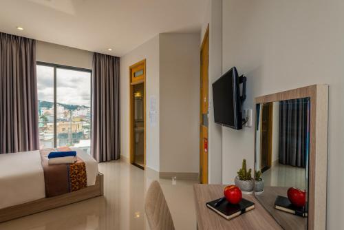 Nipola Hotel