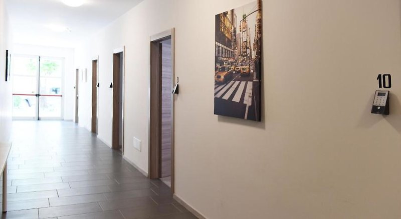 Hotel Marys Rooms And Apartments
