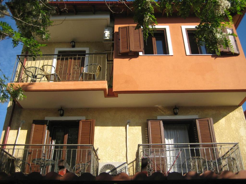 Hotel Studios Arabas