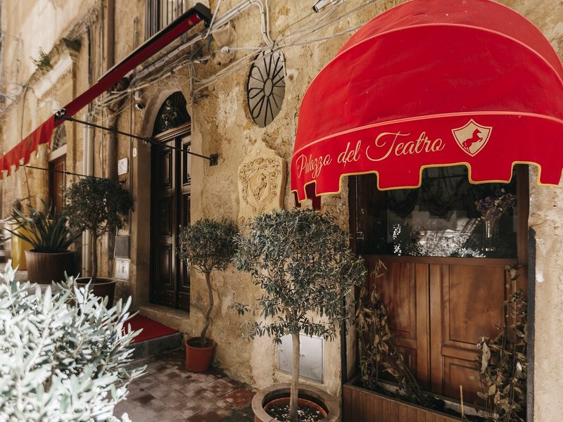 Palazzo Del Teatro