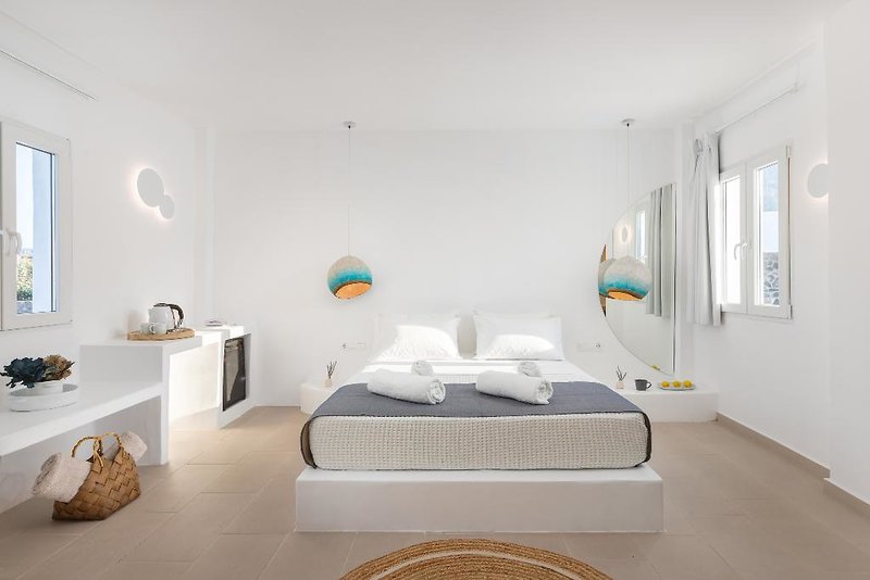 Voca Hotel & Suites