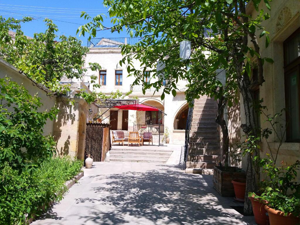 Hotel Karadut Cave Hotel