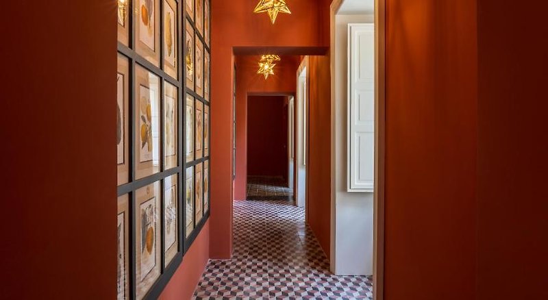 Q92 Noto Hotel