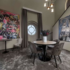 Hotel Wasserturm Hotel Cologne, Curio Collection By Hilton cazare Koln