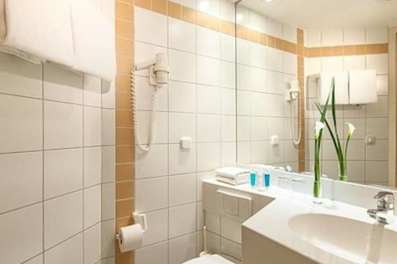 Hotel Essential By Dorint Hotel Köln-Junkersdorf