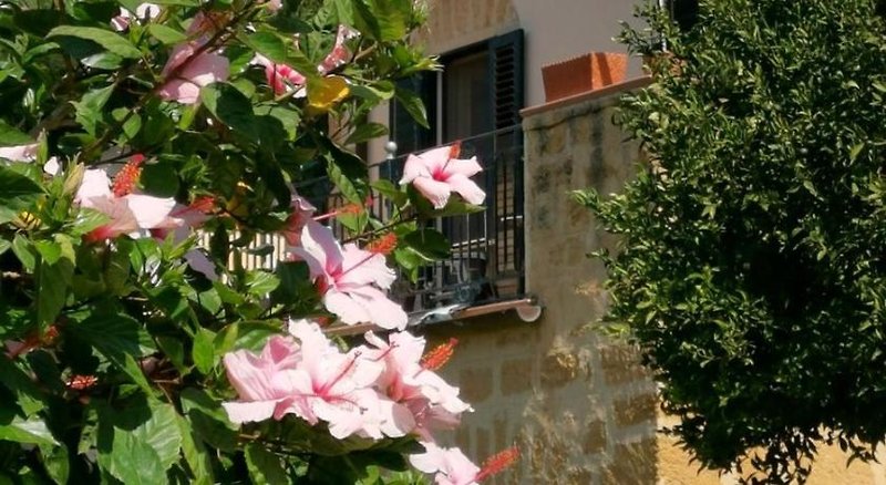 Villa La Lumia B And B
