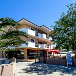 Hotel Laguna cazare Privlaka