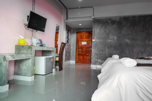 Hotel The Guest Hotel Hostel cazare Krabi