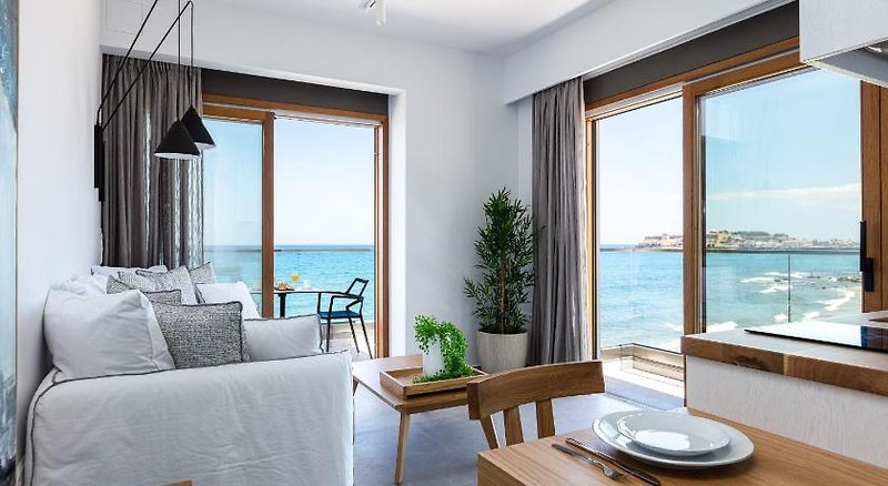 North Coast Seaside Suites