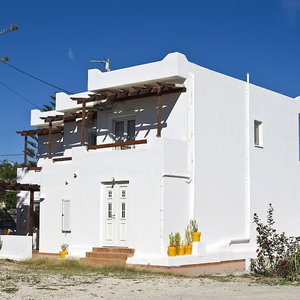 Hotel Tsakanos Apartments cazare Adamas