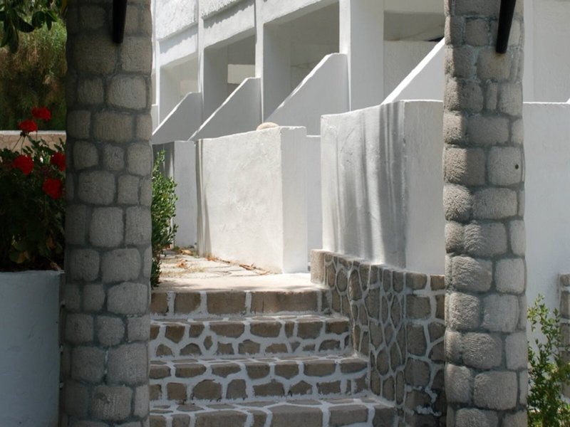 Hotel Lagada Beach Hotel