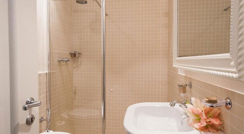 Hotel Lungarno Vespucci 50