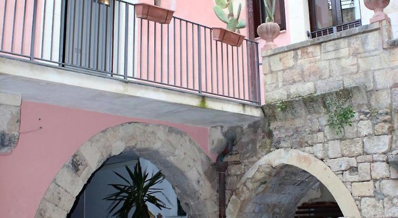 Residence Arco Antico