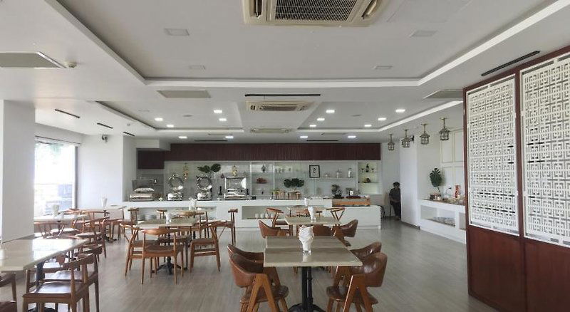 Hotel Vinh Trung Plaza