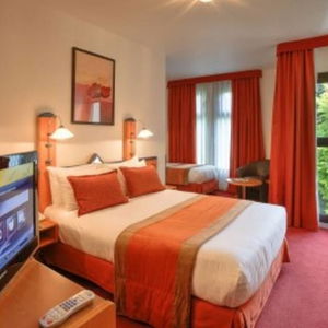 Hotel La Fantaisie Paris cazare Paris