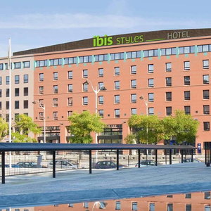 Sejur Ibis Styles Evry Cathédrale vacanta Evry