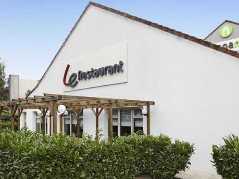 Hotel The Originals City, La Verrière