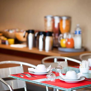 Hotel Aparthotel Adagio Access Paris Saint Denis Pleyel cazare Saint-Denis